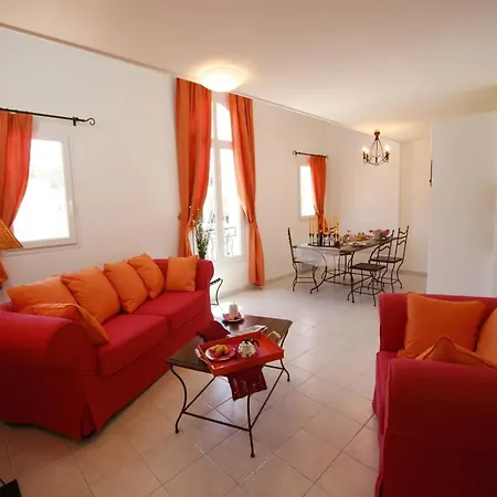 In Provencal Style In A Beautiful Landscape Paradou