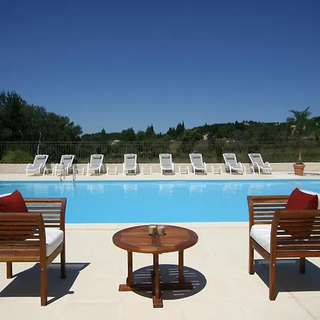 Apartment In Provencal Style In A Beautiful Landscape Paradou
